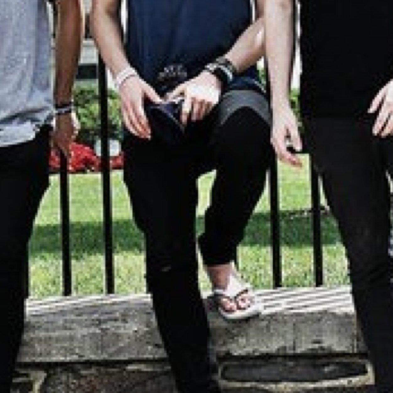 Luke flip flops Clearance
