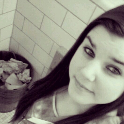 U should smile it looks good on u