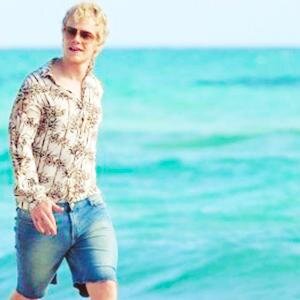 Everything is better down where it's wetter. Parody account. You can follow the real Alfie Allen here: @AlfieAllen4u
