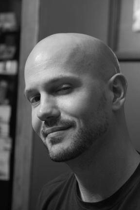 I'm a techno-geek (computers, web hosting, email hosting, blog hosting) and entrepreneur (internet marketer, online small business owner)