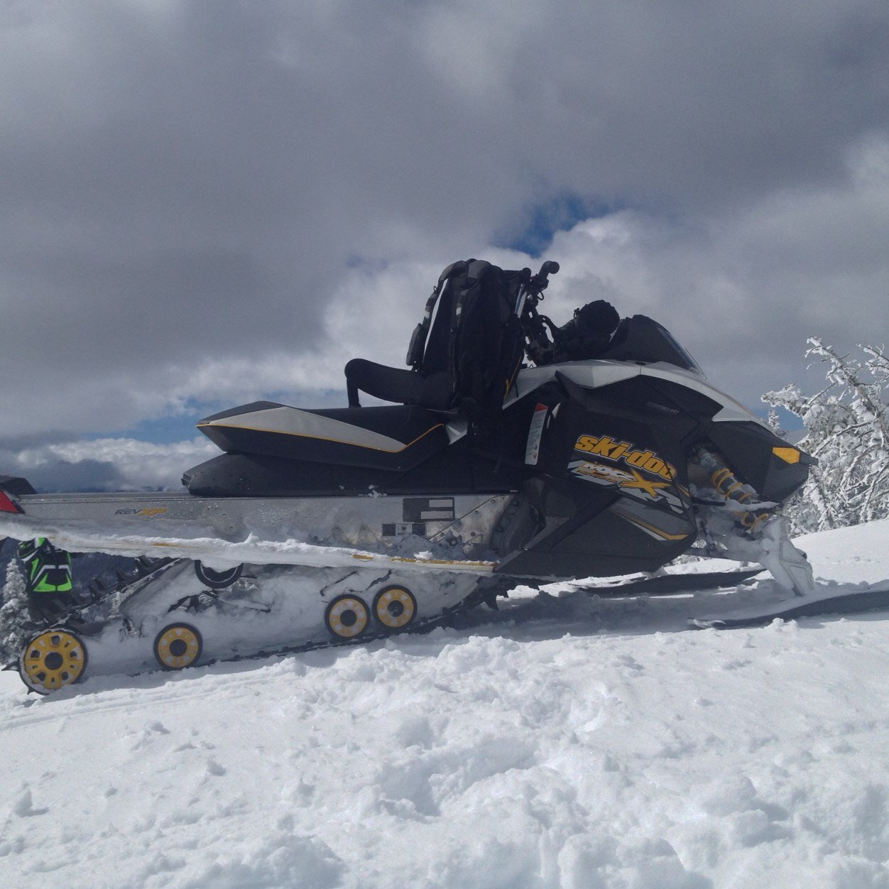 CBezz25's profile picture. 