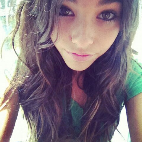 SafireMVA's profile picture. I'm 15 years old. I'm an 'Oreo Shaker. I'm really nice and I was sent to MVA for partying.. I'll never be royal but you can call me Queen Bee♥