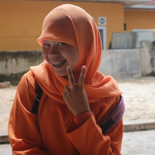 Aku manis,baek dan tidak sombong