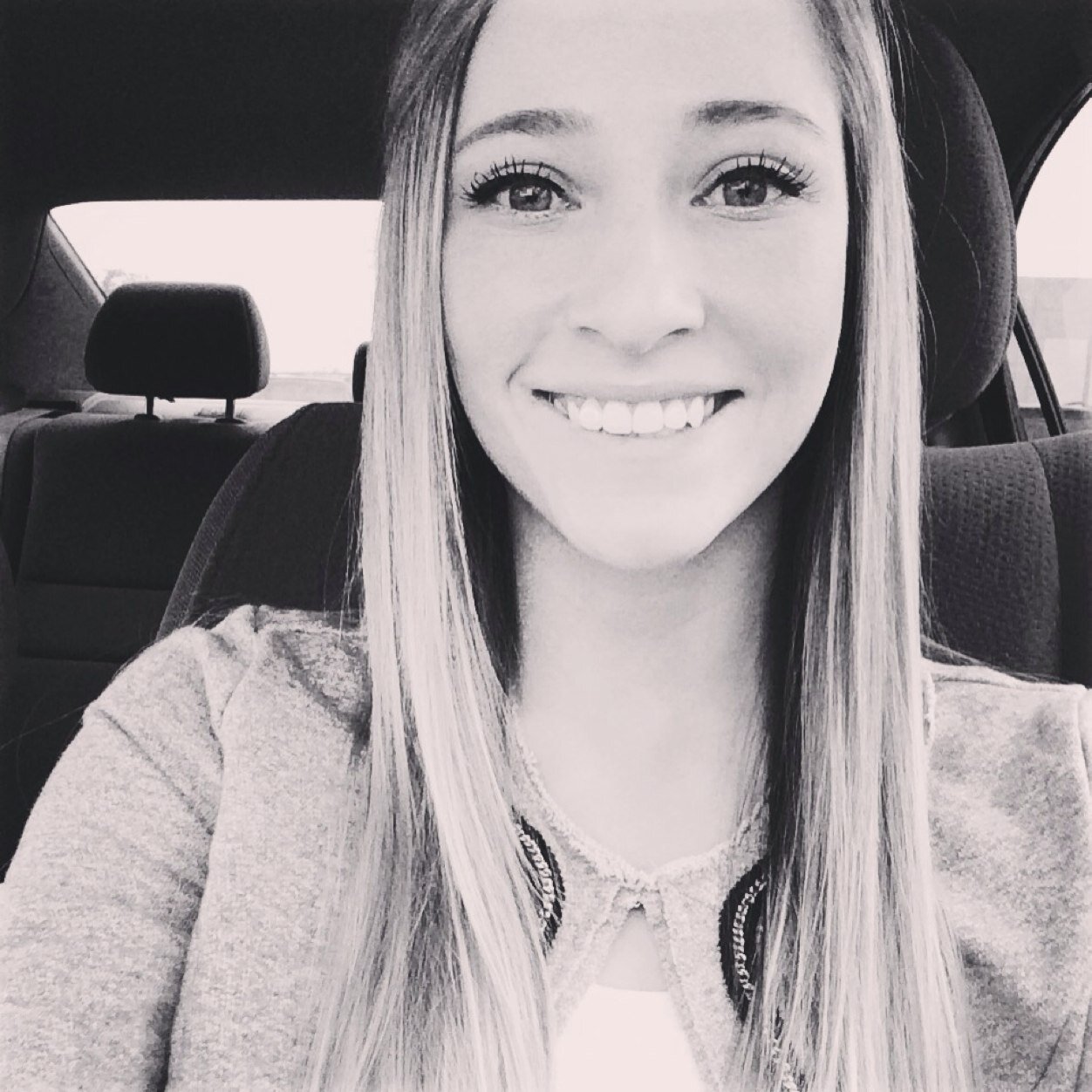 Before I die I would like to look back at the end and have no regrets! Instagram @fmdelara