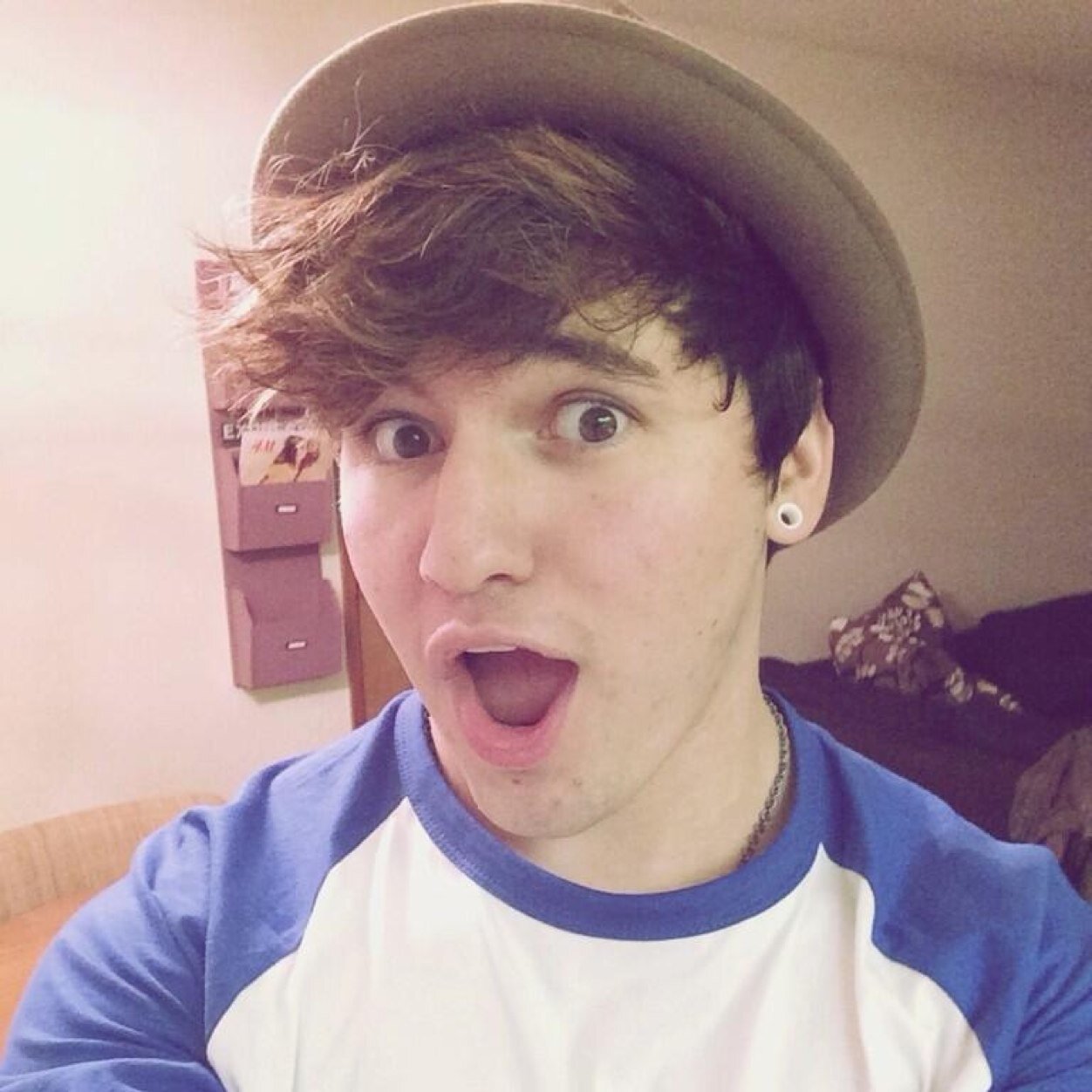 @BrooksBeau refollow me please EMBLEM3 ♥Jccaylen ❤janoskians Tyler oakley❤gina follows ♥