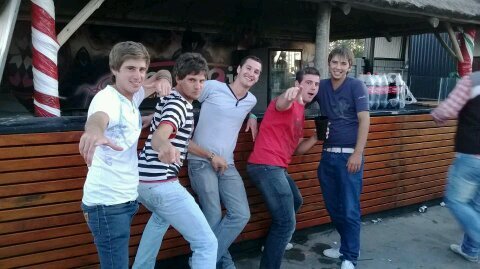 --»(Amigo de los mejores)«--