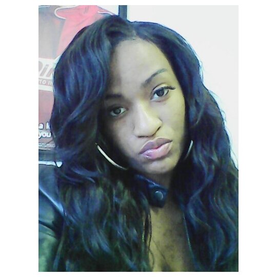 Im 21. IM single af and I love getting money baby. Erthing else irrelevant.!
