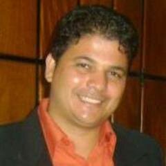Periodista, docente universitario, dirigente deportivo y profesor de artes marciales
