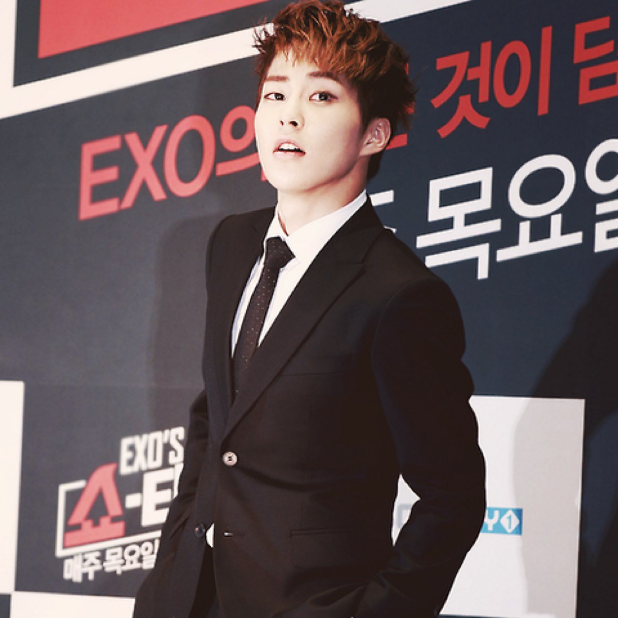 시우민｡ คิมมินซอกบอท เมะโดยกำเนิดแต่เกิดมาเตี้ย