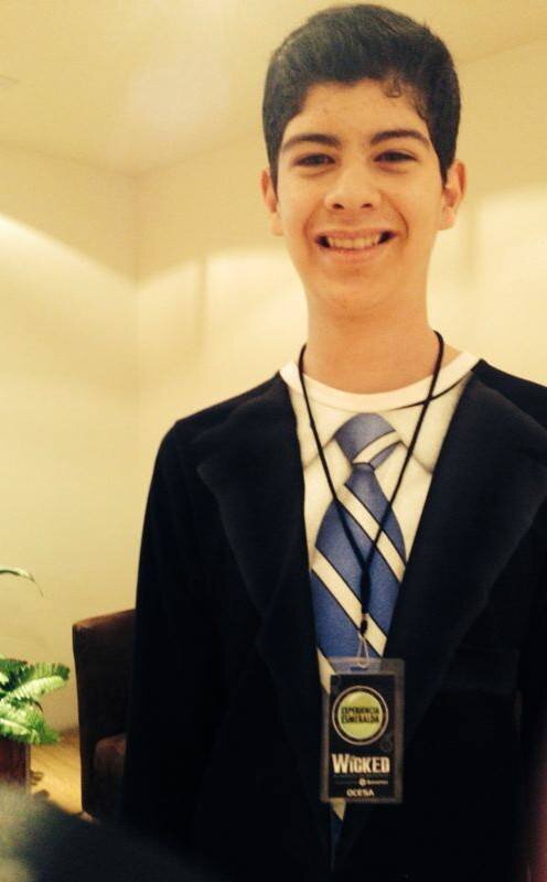 RadioTuU_mx's profile picture. Show de radio  por Internet en Spreaker, conducido y creado por Sebastián @Sebastian_scool : Primera emisión el Lunes 17 de Marzo a las: 9:00am !!!!!!!!!!!!!!!!