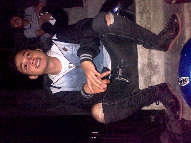 Email : mohamadhasim20@yahoo.co.id Pin : 51E27545
