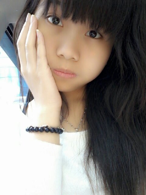 I'am not pretty girl,,but i'am just kind and cute girl,,so.... Follow me! (っ╯▽╰)