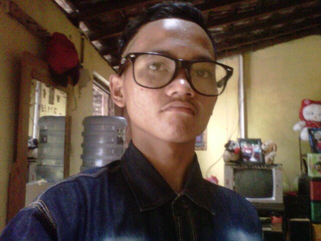 Kami bangga menamai diri km lastfriends