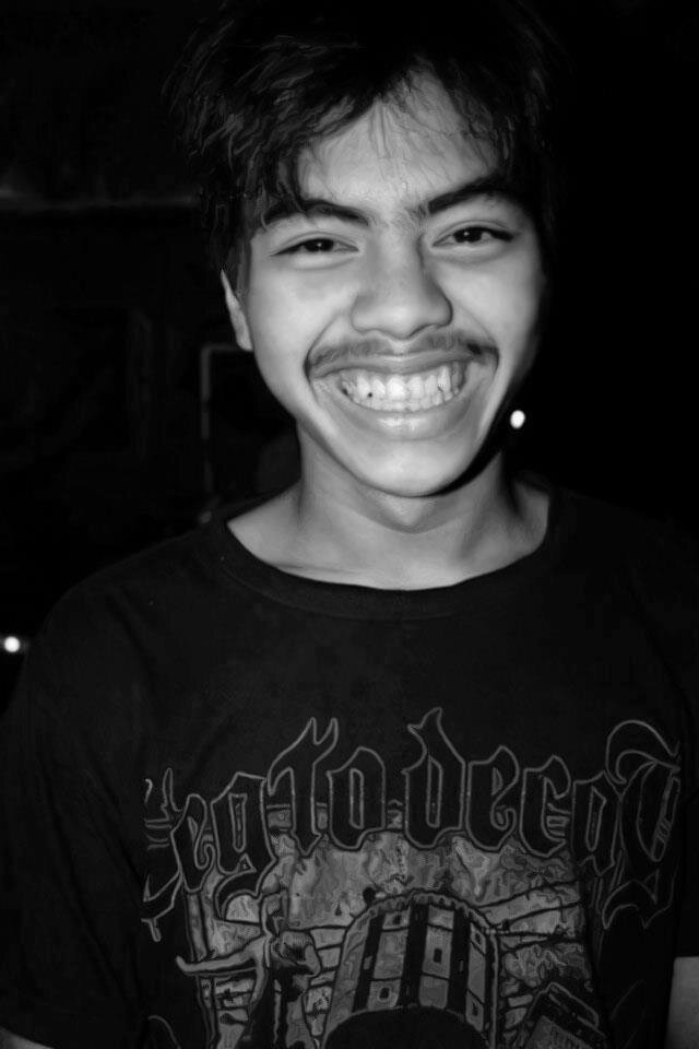 You can find me at  https://t.co/eh8GpYfFp7 |Single |  #part of @MotherLand_ !!