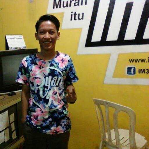 Seseorang tak akan pernah bisa mencintai Anda dengan tulus dan apa adanya, jika Anda selalu menyembunyikan kekurangan Anda darinya ..
