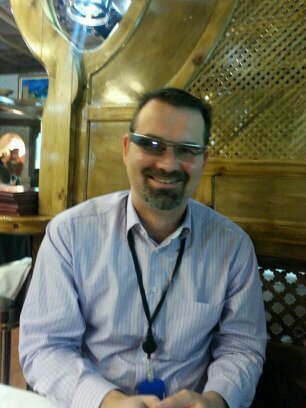 alexlovaco's profile picture. 