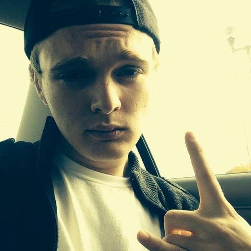 smoka11's profile picture. been there, done that aint goin back.