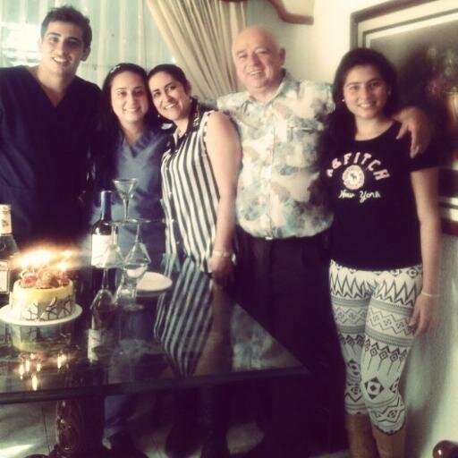 jesusalbautista's profile picture. Guadalupeño - Médico General - Salubrista - Esp. Pediatría - Fellow UCI pediátrica. 
¡ Feliz !