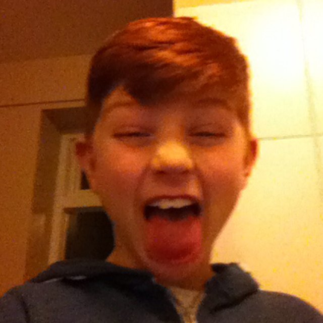 Charliej10100's profile picture. 