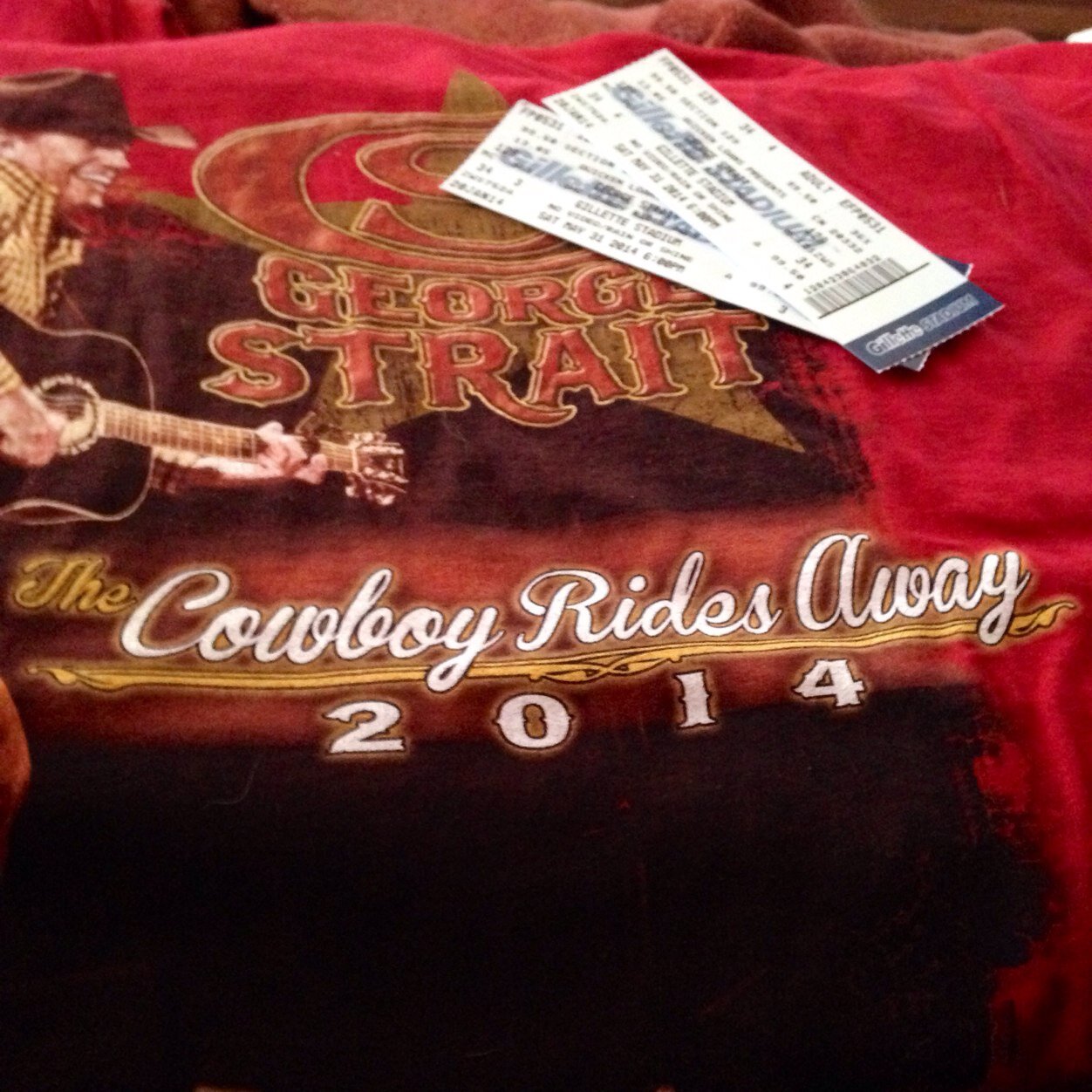 2014.. June Leukemia (CLL) 3rd yr. REMISSION, May 31 GEORGE STRAIT/COWBOY RIDES AWAY TOUR Foxboro, MA (#1 Bucket List), Aug 12th 25th Anniversary, BE HAPPY!