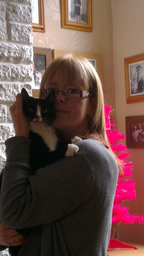 charnock01's profile picture. 