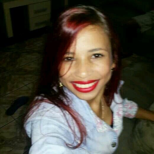 rosesantosz's profile picture. 