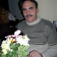 cezar_b_s's profile picture. Scriitor, blogger, comentarii politice şi sportive puţin cam prea acide, dar drepte. Consumator de artă în orice ipostază. Vizitaţi Blogul lui Cezar!