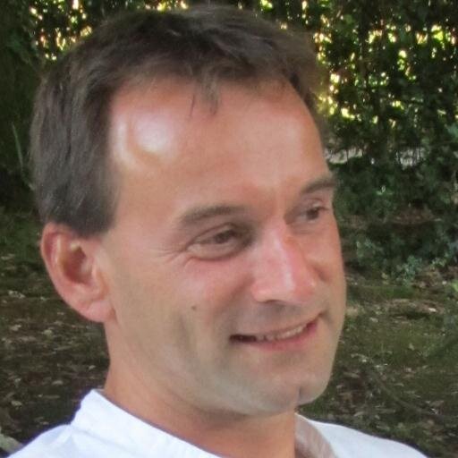 25 years experience in Waste & Resources Management. Turning linear into circular economy, that's my drive. I love music, play guitar and volleyball.