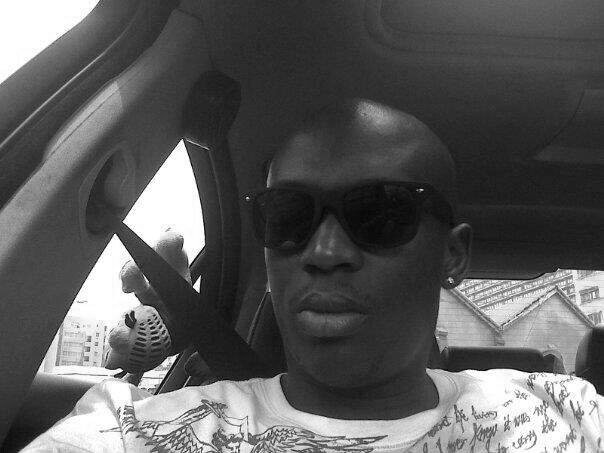 I love my lyf,I'll never let a day go....YOLO