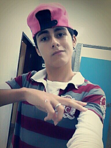ღ ⇒ ⇒ Me segue no meu outro twitter @joseh_sz ? sdv *-* ⇐⇐ღ