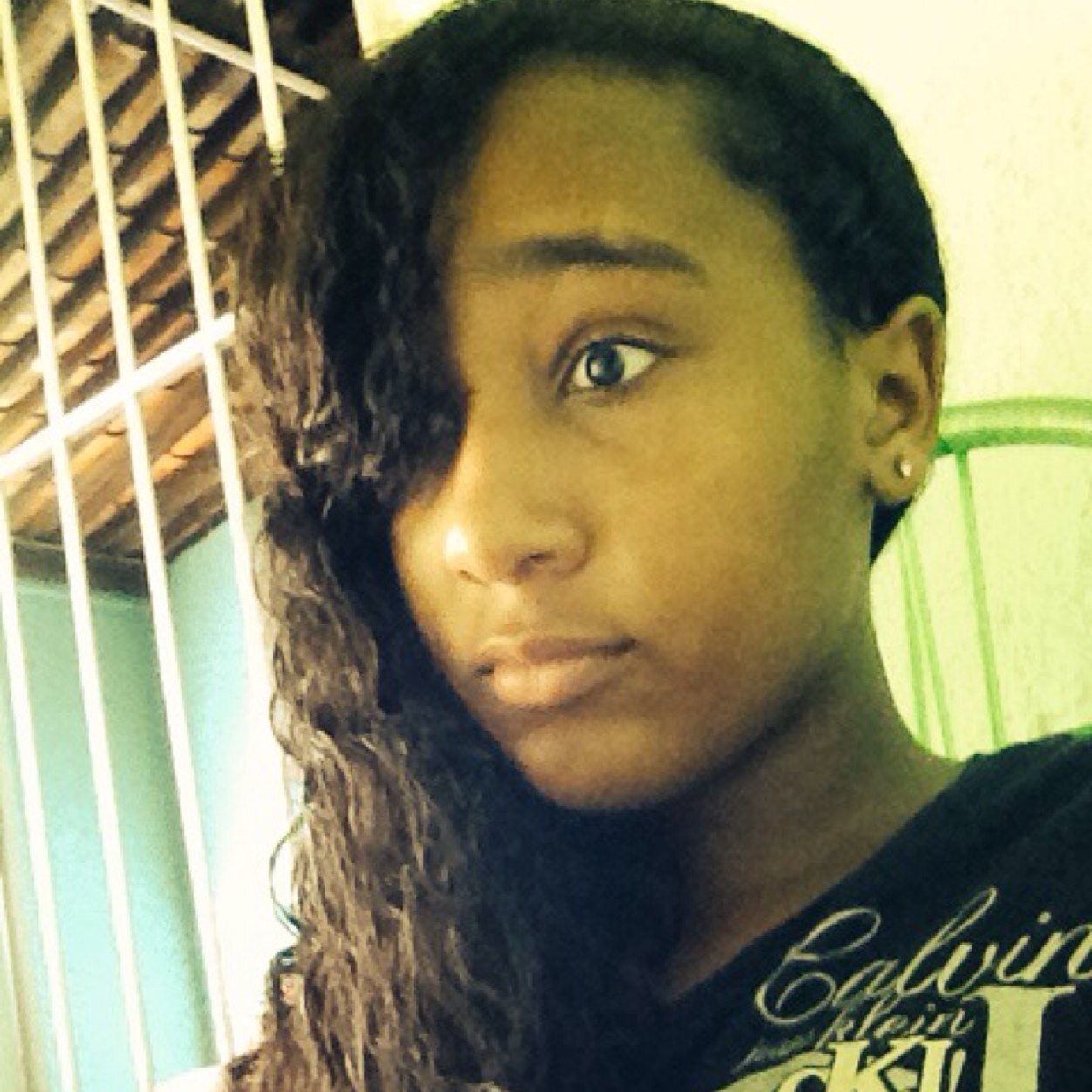 Sou sempre eu mesma , amo rock , internacional e Rap . Curto musicas da Demi Lovato e Restart ...sou super fã de Johnny Depp 3
