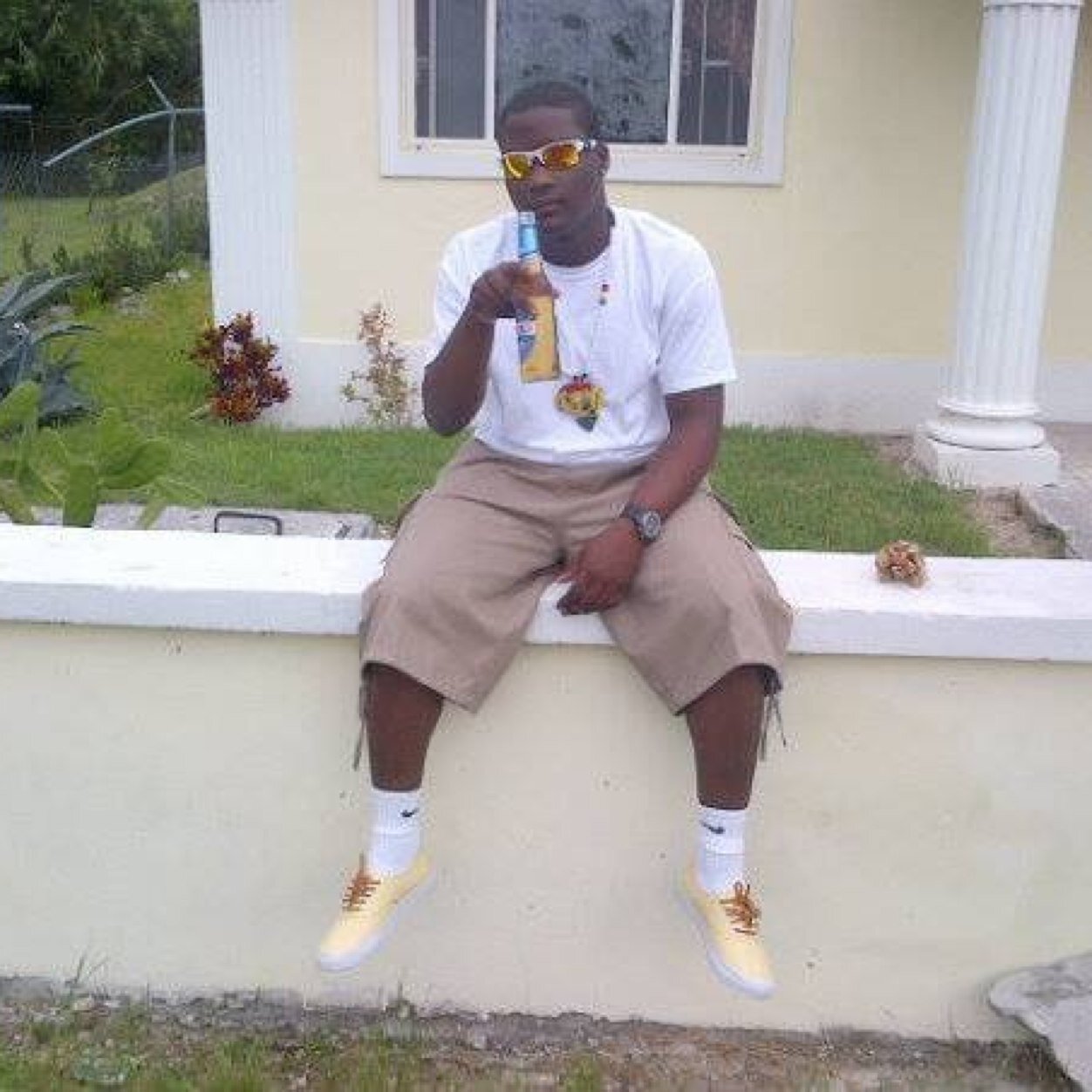 GodFirst/#BallisLife&Softball/LakerFan/Dream Chaser/Bahama Boy #Self Made/ #Stay Fresh/ #Be Your Self! #ItsLevelsToThisShitMayneeee!