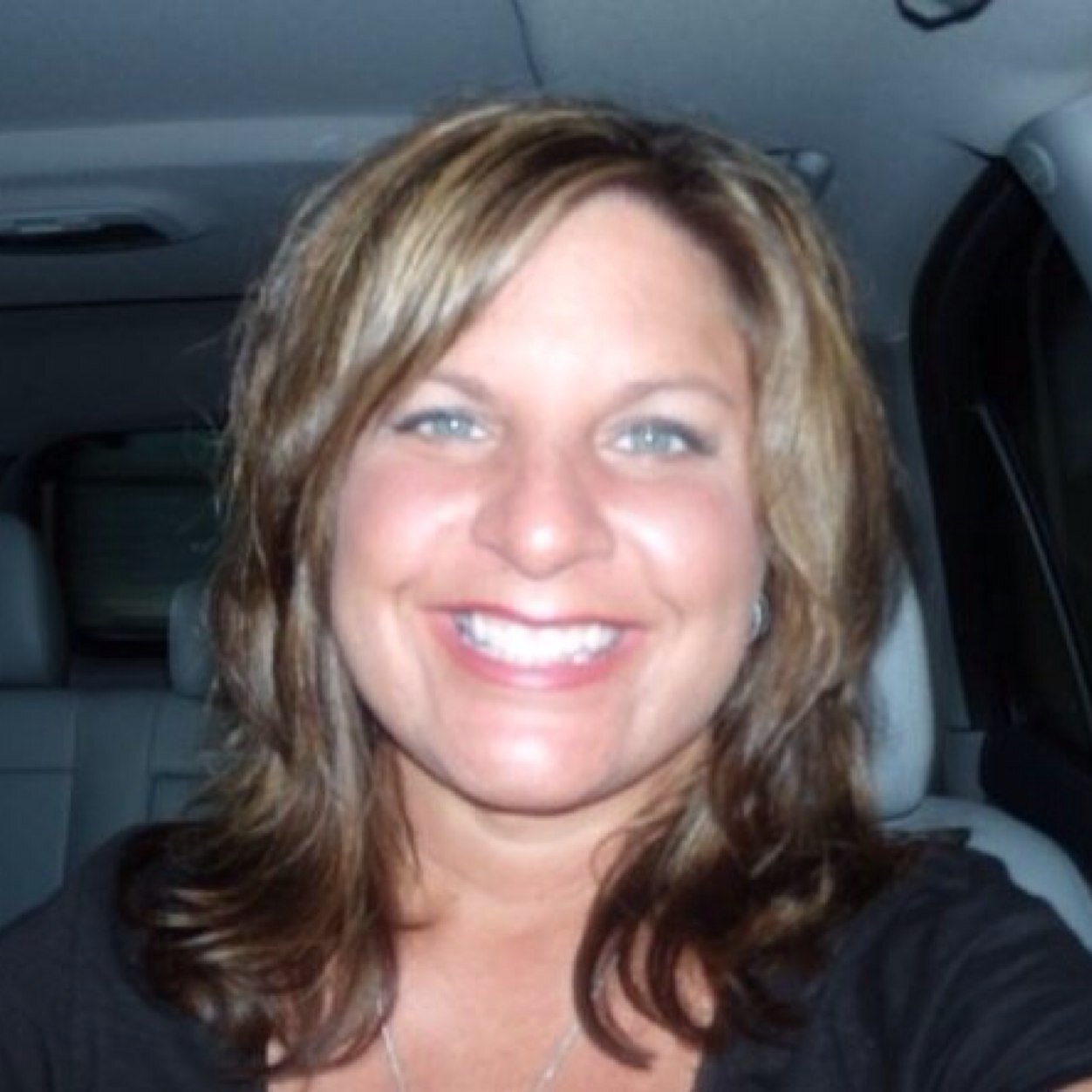 vwitt's profile picture. Librarian at Windy Gap Elementary, an Independent Senior Director with Thirty-One Gifts.