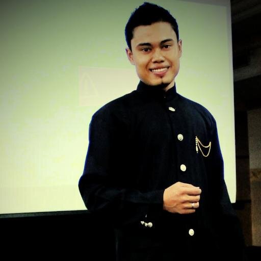 Zalora Indonesia Brand Ambassador #English Trainer #Finalis DutaBahasaSumut2013 # Dreamer #Singer