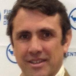 CarlosFanegas's profile picture. Lo mas importante de la vida lo apredimos jugando