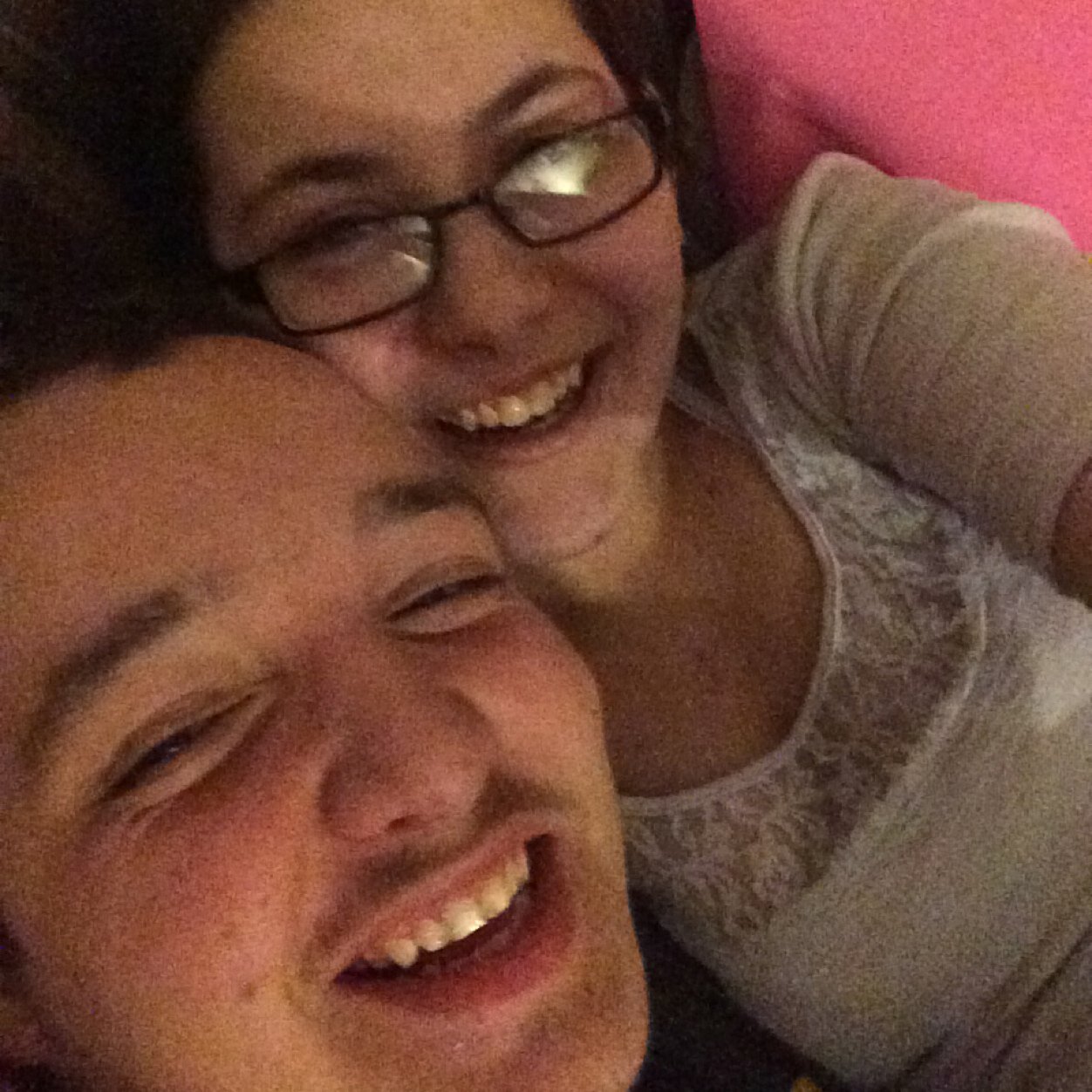 MelindaDeVore1's profile picture. Just an awesome person you should most definitely follow:) cause this awesome chick will follow back!