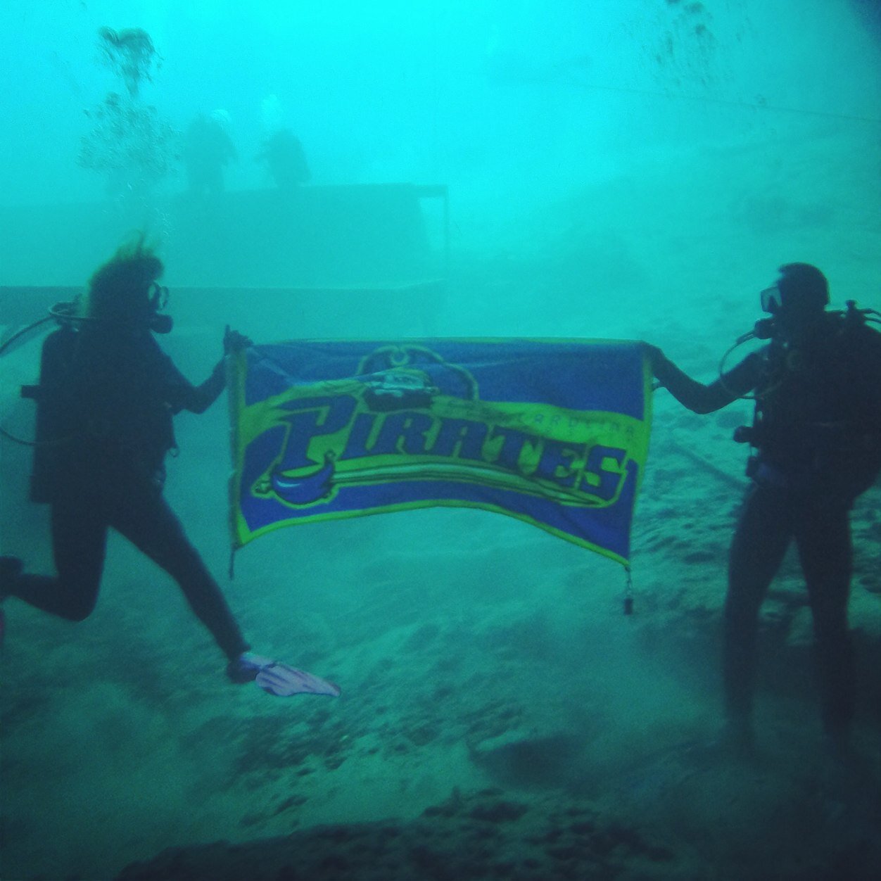 I like to scuba dive. ECU16. God has put an amazing girl in my life.