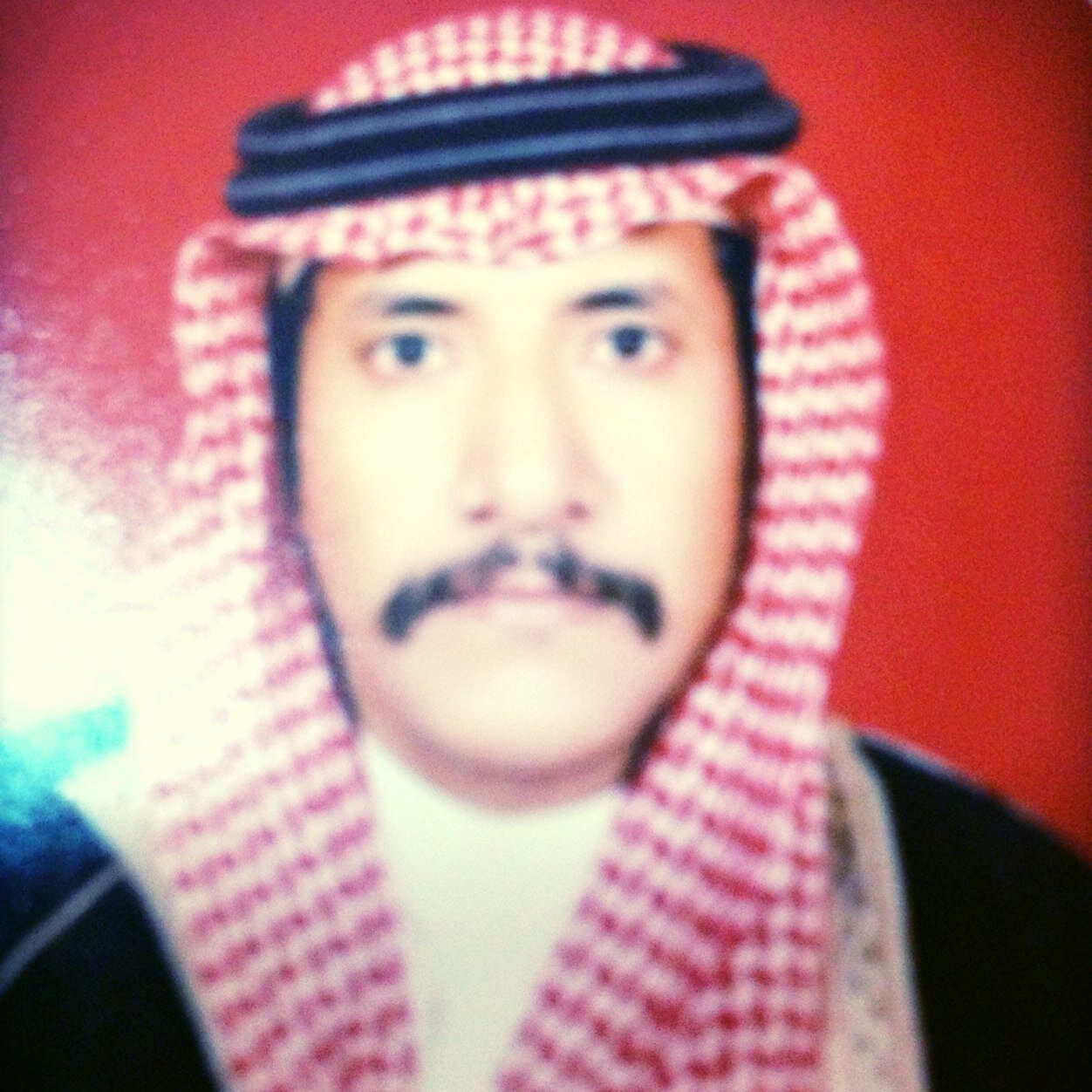 عزالله اني لخادم البيت شفقان...الليث ابو متعب سلايل الاصيلي....له الولاء مني بكل صدق وايمان بقيادتة يعل عمره طويلي ...ونايف ابو محمد نضايض كحيلان....