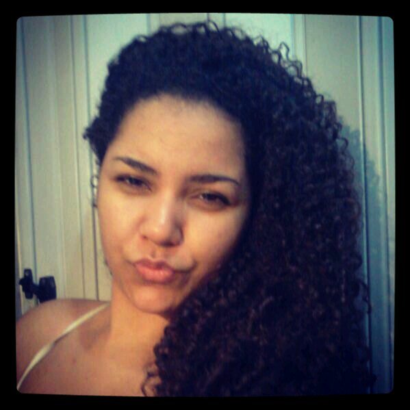 22 anos.Carioca. Amo música,cantar e adorar a Deus! Evangélica desde que nasci! Sigam-me!! http://t.co/fnUjZdqy…