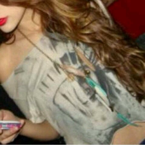 ‏ضمتك الي اتمناها متى بتحصل                                    kik: lmoosh___17