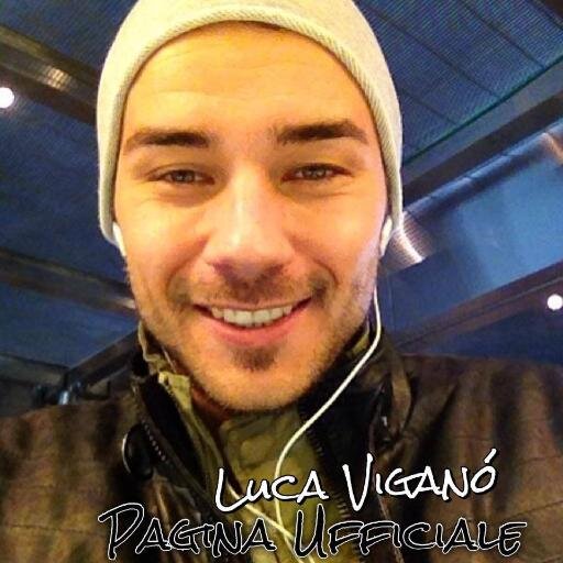 ViganOff's profile picture. Luca nuovo tronista di #UominieDonne
ACCOUNT amministrato dallo #Staff 
Pagina Ufficiale: https://t.co/fcD29TNrdN