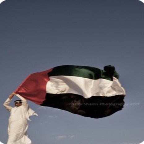 متذوقه للشعربأنواعهواقعيه،لست قيسيةالهوى ولانزاريةالحرف،ولاكنّي أنثى نبضه حكاية؛قمة سعادتي في سعادة الفقراء،،حكمتي في الحياة :يوجد دائما من هو اشقى منك فبتسم