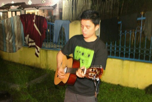 VGorat's profile picture. aku mau besar di dalammu Tuhanku.:-).