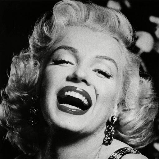 lisajenks1974's profile picture. Mum of one.