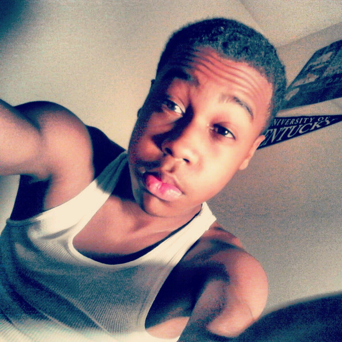 spiderman_164's profile picture. kinda makes me wonder why the hell people are trynna make me slow down. seem like motherfuckers should shut the hell up and enjoy the show.