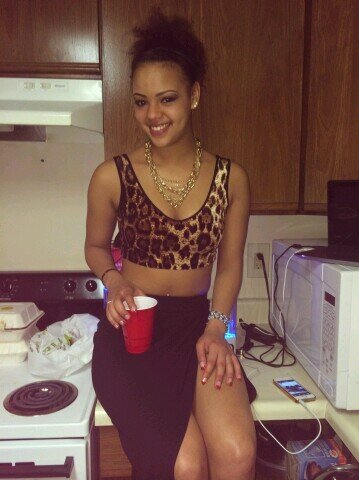 StaceeFacee_'s profile picture. This is my world, you're just living in it. Follow my love @__PAPIICHULOOO