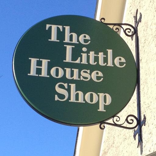 In business since 1934, The Little House Shop has become a shop synonymous with luxurious gifts, quality stationery, and an extensive bridal registry.