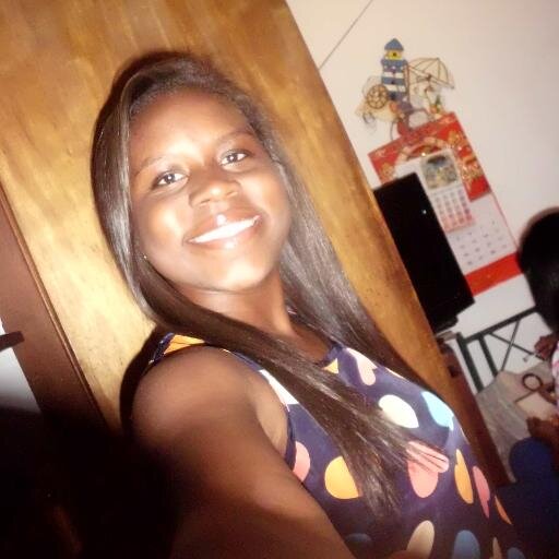 Me encanta la SALSA :$ me gusta rumbear ..,salir con mis amig@s ~~~ Sigemeeee y te sigOooOo
