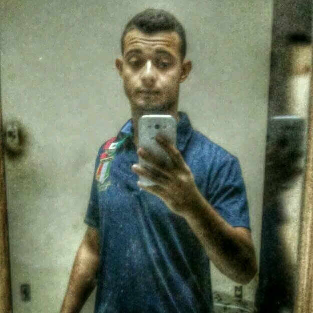 Cruzeirense, disposto, carinhoso, e muito mais e isso aewrs... tamo aew  rssr, Vivendo e aprendendo !!!!