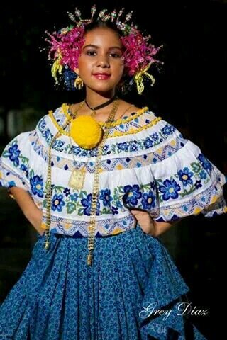 Confección de polleras, camisillas, tembleques, vestido estilizados y todo lo relacionado con nuestro folklor